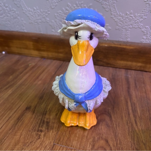 Charming Ceramic Duck Figurine Vintage goose planter approx 8” - Picture 2 of 7